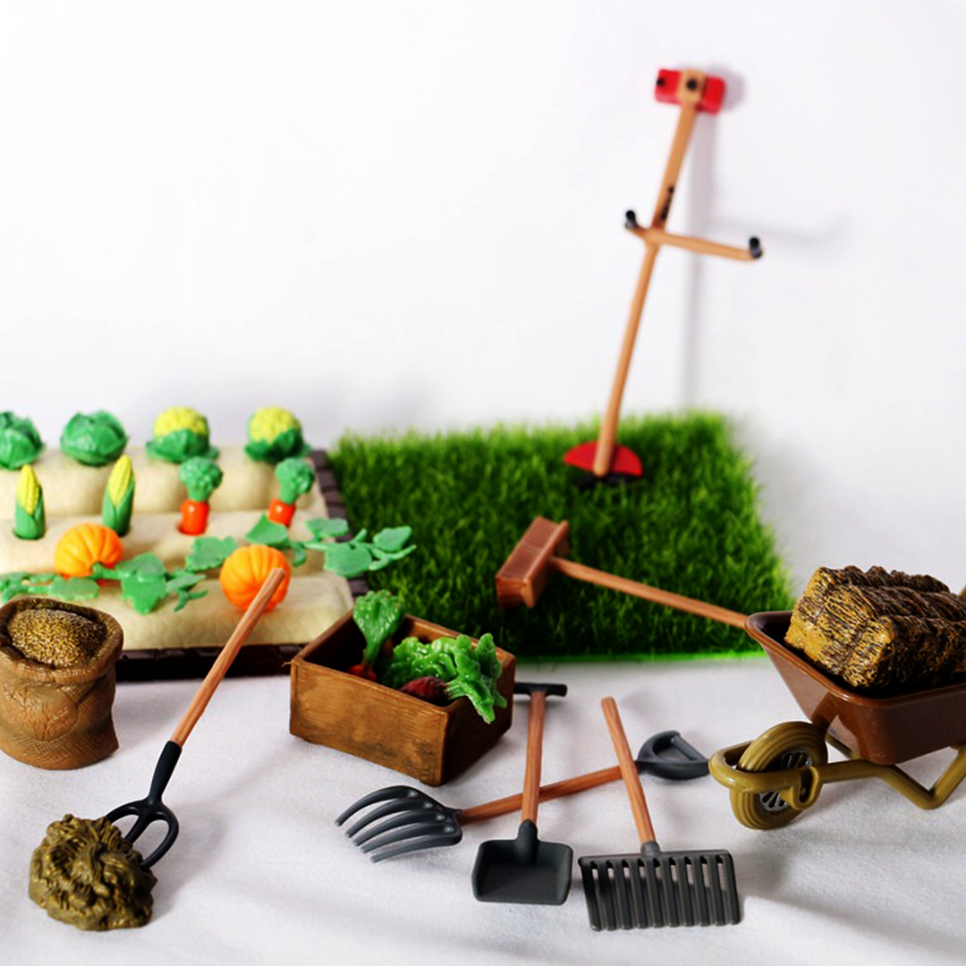 Mini Dollhouse Accessories – Handcrafted Furniture, Tools & More